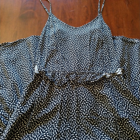 Mossimo ruffled midi dress - Picture 1 of 6